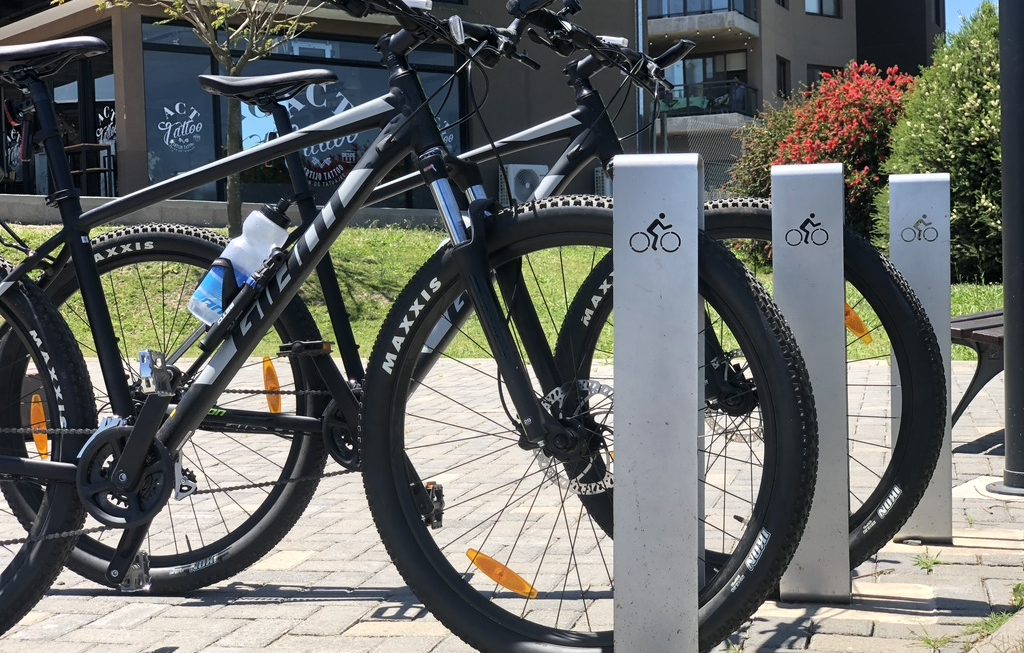 Espacios Urbanos Sustentables: bicicleteros, estaciones de reparación de bicicletas